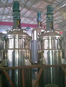 蒸汽加熱反應(yīng)釜、導(dǎo)熱油循環(huán)加熱反應(yīng)釜 