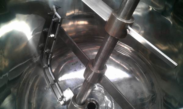 蒸汽加熱反應(yīng)釜、導(dǎo)熱油循環(huán)加熱反應(yīng)釜 