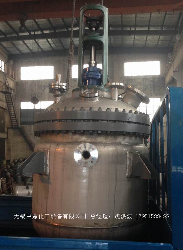 蒸汽加熱反應(yīng)釜、導(dǎo)熱油循環(huán)加熱反應(yīng)釜 